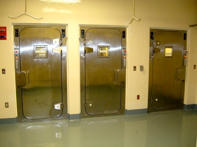 Presray APR laboratory doors with pneumatic seals.