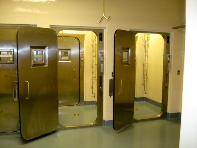 Presray APR laboratory doors with pneumatic seals.