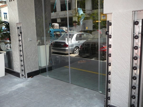 FastLogs installed in new hotel on Tyrwhitt Rd in Singapore. Photo: Opening ready for deployment of FastLogs.